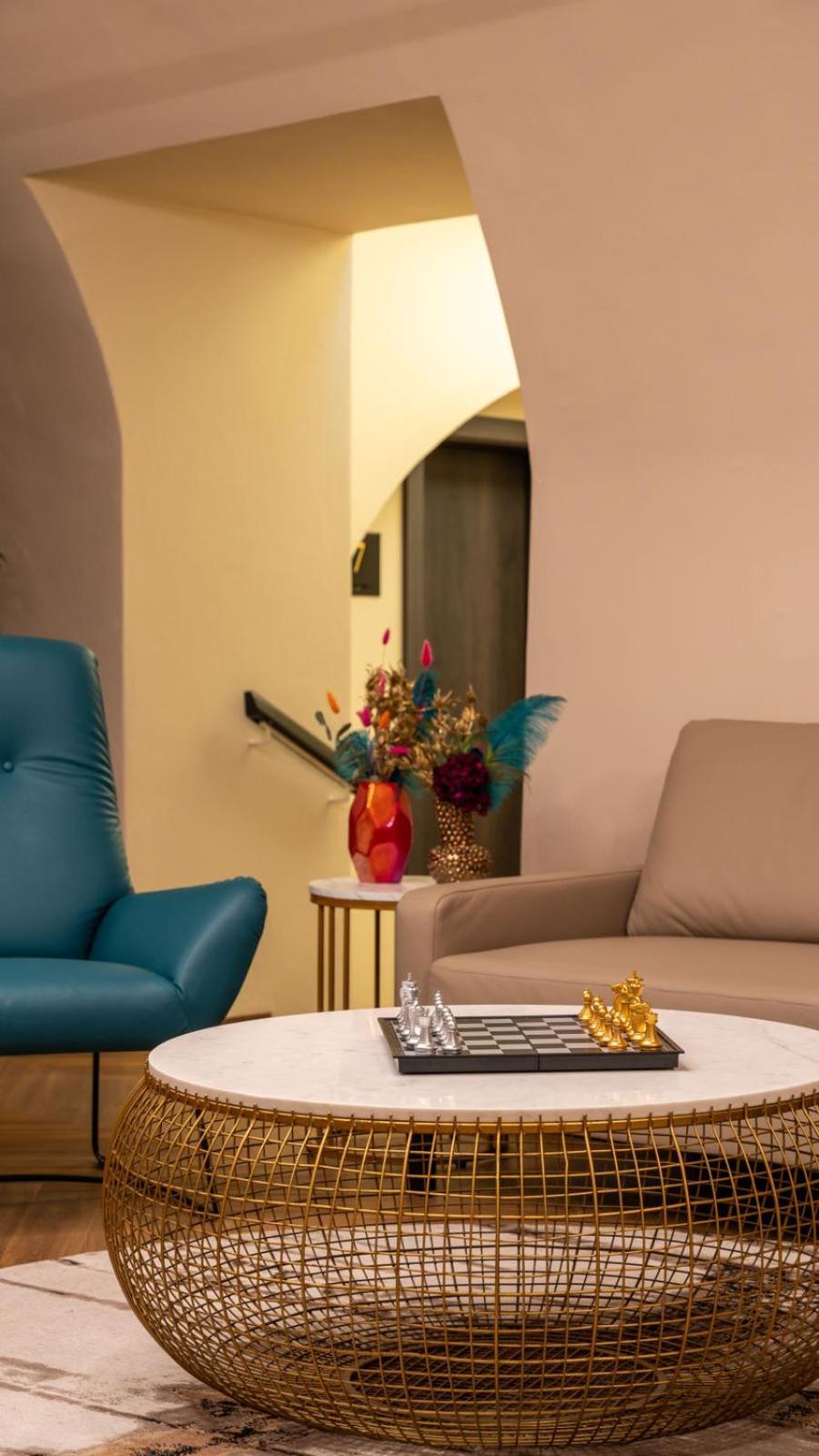 Aparthotel Lavilo Main Square Грац Екстериор снимка