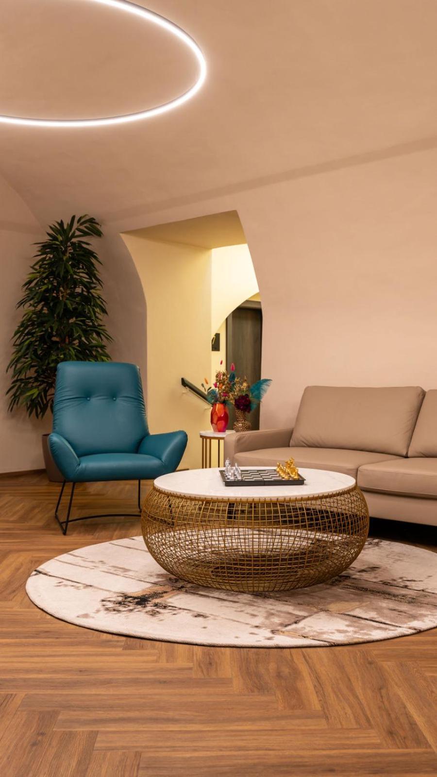 Aparthotel Lavilo Main Square Грац Екстериор снимка