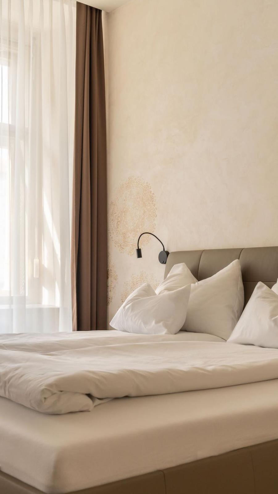 Aparthotel Lavilo Main Square Грац Екстериор снимка
